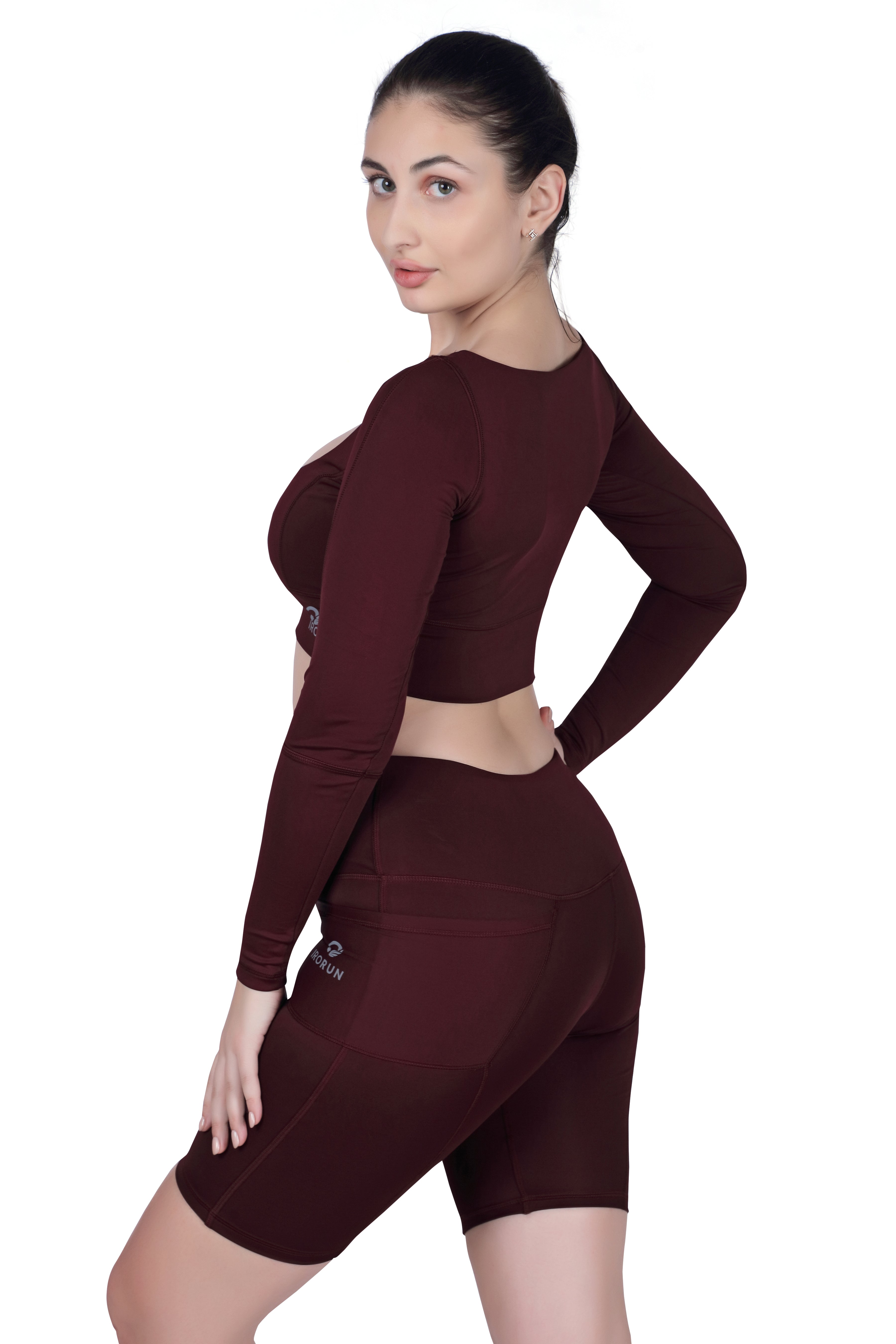 SQUARE NECK FLATTER TOP